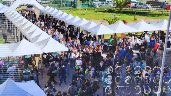 santo-tomas-la-serena-feria-descubre-tu-futuro-2025